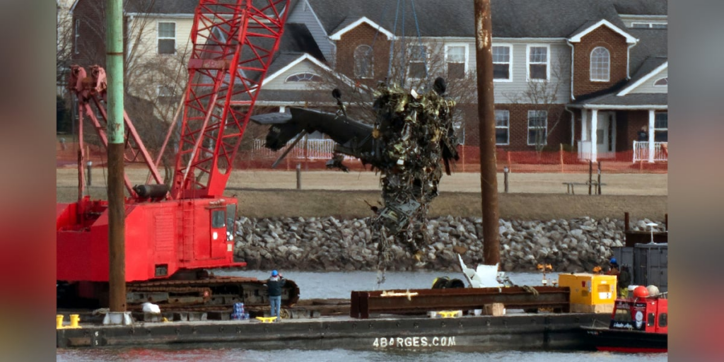 US government admits negligence in helicopter-plane collision that killed 67 in Washington